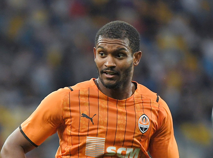 爱游戏全站-国米对阵马龙展开拉锯大战，最终险胜对手！的简单介绍