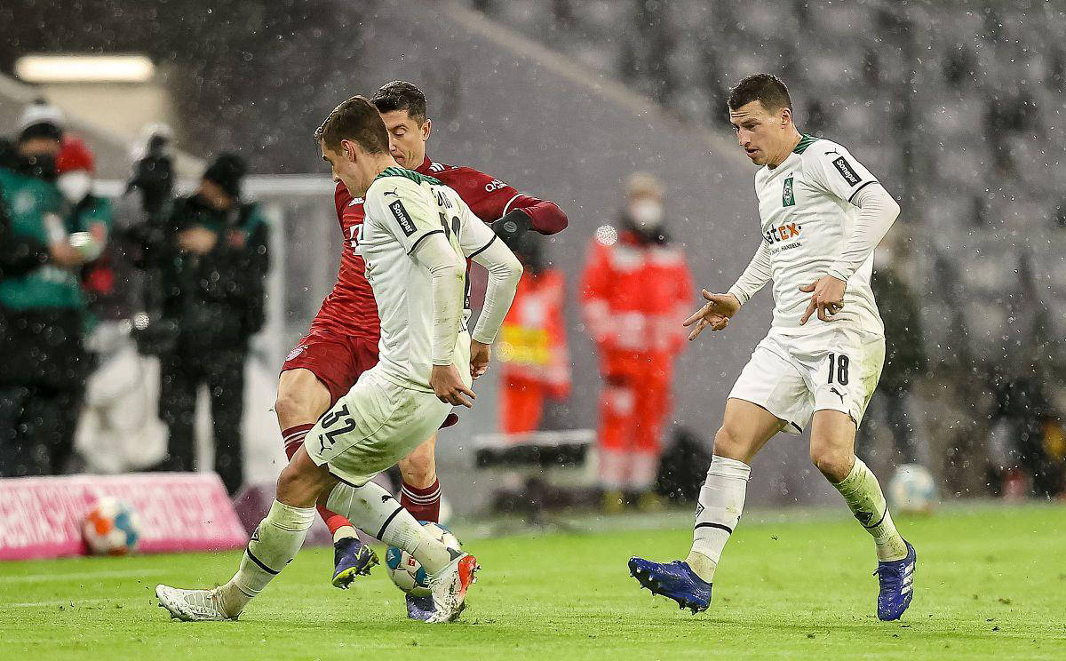 爱游戏全站-关于门兴格拉德巴赫迎欧冠关键赛，加时末段状态回暖，悬念犹存，更衣室氛围转暖的信息